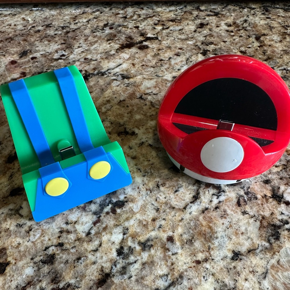Nintendo Switch Type-C Charging Dock Luigi and Mushroom Inspired